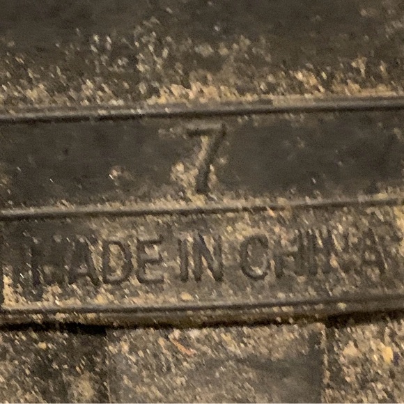 Rubber boots/galoshes, women size 7.5, insulated, patterned - Picture 3 of 7